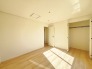 2号棟 広々収納で、仕事着、普段着をまとめて収納できます。
 2026/02/01m
