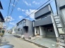 周辺は戸建てが建ち並ぶ住宅街です。 10m