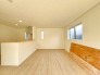 夕食の時間。家族、友人、両親、親戚との会話がより料理を美味しくしてくれる。あっという間に時間が過ぎてしまう居心地の良さは、普段はほっとする空間としてここにあります。
