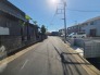 戸建てが立ち並ぶ静かな住宅街。四季折々の移り変わりを感じながら自然と楽しみ、暮らす、そんな毎日を日々の中で感じられる住環境
