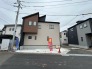 戸建てが立ち並ぶ静かな住宅街。四季折々の移り変わりを感じながら自然と楽しみ、暮らす、そんな毎日を日々の中で感じられる住環境

