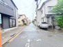 2号棟 戸建てが立ち並ぶ静かな住宅街。四季折々の移り変わりを感じながら自然と楽しみ、暮らす、そんな毎日を日々の中で感じられる住環境
