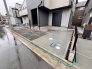 2号棟 前面道路は広く、駐車がしやすいです。駐車スペース2台分ございます。
