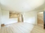 夕食の時間。家族、友人、両親、親戚との会話がより料理を美味しくしてくれる。あっという間に時間が過ぎてしまう居心地の良さは、普段はほっとする空間としてここにあります。
