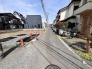 道路と敷地の高低差のない平坦な土地です