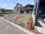 南道路に面しており日中もたくさんの陽が入ります。風通りや周辺環境など実際に現地にてご確認ください。
