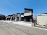 セカンドカーや来客時にも便利なカースペース2台分ございます。
