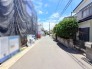 1号棟 戸建てが立ち並ぶ静かな住宅街。四季折々の移り変わりを感じながら自然と楽しみ、暮らす、そんな毎日を日々の中で感じられる住環境

