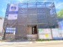 2号棟 戸建てが立ち並ぶ静かな住宅街。四季折々の移り変わりを感じながら自然と楽しみ、暮らす、そんな毎日を日々の中で感じられる住環境
