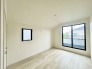 2号棟 窓から眺める風景は一日の疲れを癒すヒーリングを奏でる、心地の良い時間を演出してくれます。室内も重要ですが、周りの環境もマイホーム選びの大事なポイント
 2026/06/28m