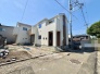 B号棟 戸建てが立ち並ぶ静かな住宅街。四季折々の移り変わりを感じながら自然と楽しみ、暮らす、そんな毎日を日々の中で感じられる住環境
