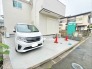 セカンドカーや来客時にも便利なカースペース2台分ございます。
