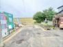 1号棟 前面道路は通り抜けができないため、交通量が少なく静かな住環境です。
