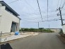 6m幅員の道路に面しておりお車の運転が苦手な方でも安心して出入りいただけます。
