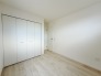 2号棟 今からここを誰のお部屋にしようか、そんな洋室。大きさは5.2帖です。
 2026/04/16m