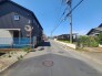 戸建てが立ち並ぶ静かな住宅街。四季折々の移り変わりを感じながら自然と楽しみ、暮らす、そんな毎日を日々の中で感じられる住環境
