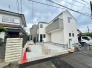 戸建てが立ち並ぶ静かな住宅街。四季折々の移り変わりを感じながら自然と楽しみ、暮らす、そんな毎日を日々の中で感じられる住環境
