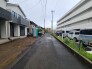 1号棟 戸建てが立ち並ぶ静かな住宅街。四季折々の移り変わりを感じながら自然と楽しみ、暮らす、そんな毎日を日々の中で感じられる住環境
 2026/05/01m