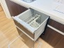 家事時間を短縮できる食洗器付き、毎日の負担を減らしてお料理を楽しめる嬉しい設備です。
