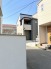 戸建てが立ち並ぶ静かな住宅街。四季折々の移り変わりを感じながら自然と楽しみ、暮らす、そんな毎日を日々の中で感じられる住環境
 10m