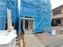 B号棟 玄関はおうちの顔とも呼ばれる重要な場所！明るくスッキリと見える空間で住まう人を見送り、出迎えてくれます。
