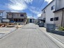 B号棟 戸建てが立ち並ぶ静かな住宅街。四季折々の移り変わりを感じながら自然と楽しみ、暮らす、そんな毎日を日々の中で感じられる住環境
