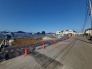 E号棟 五感で感じる、現地でしかわからない事も沢山ございます。周辺環境なども一緒にご案内いたしますのでお気軽にお問合せください。
