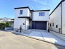 1号棟 戸建てが立ち並ぶ静かな住宅街。四季折々の移り変わりを感じながら自然と楽しみ、暮らす、そんな毎日を日々の中で感じられる住環境
