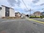1号棟 見通しが良く、ゆとりある住環境が整っています。日々の暮らしに心地よい広がりを感じる場所です

