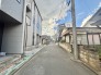 A号棟 戸建てが立ち並ぶ静かな住宅街。四季折々の移り変わりを感じながら自然と楽しみ、暮らす、そんな毎日を日々の中で感じられる住環境
