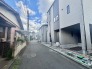 A号棟 カースペースは1台駐車できます。車庫の出し入れのしやすさなど、実際に現地にてご確認ください。

