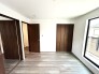 今からここを誰のお部屋にしようか、そんな洋室。大きさは7帖です。
