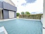 2号棟 戸建てならではのお庭スペース。BBQやガーデニング、お子様のプールなど、、、、様々な楽しみ方ができるプライベート空間。ご家族皆さままで思いっきりお楽しみください。
 2026/06/04m