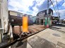 B号棟 戸建てが立ち並ぶ静かな住宅街。四季折々の移り変わりを感じながら自然と楽しみ、暮らす、そんな毎日を日々の中で感じられる住環境
