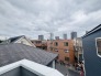 B号棟 窓から眺める風景は一日の疲れを癒すヒーリングを奏でる、心地の良い時間を演出してくれます。室内も重要ですが、周りの環境もマイホーム選びの大事なポイント
 2026/06/05m