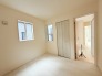今からここを誰のお部屋にしようか、そんな洋室。大きさは4.5帖です。
