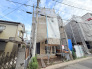 2号棟 戸建てが立ち並ぶ静かな住宅街。四季折々の移り変わりを感じながら自然と楽しみ、暮らす、そんな毎日を日々の中で感じられる住環境
