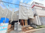 1号棟 戸建てが立ち並ぶ静かな住宅街。四季折々の移り変わりを感じながら自然と楽しみ、暮らす、そんな毎日を日々の中で感じられる住環境
