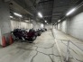 バイク置場。屋根があって安心です。