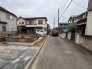 車通りの少ない閑静な住環境で長閑な暮らしが期待できそうです。