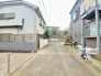 戸建てが立ち並ぶ静かな住宅街。四季折々の移り変わりを感じながら自然と楽しみ、暮らす、そんな毎日を日々の中で感じられる住環境
 10m