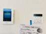 録画機能もあり、どのような人が何時に来訪されたのかが分かります。防犯上はもちろん、お届け物などの把握にも便利です。ライトが付いているので、夜間でも安心です。

