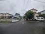 D号棟 戸建てが立ち並ぶ静かな住宅街。四季折々の移り変わりを感じながら自然と楽しみ、暮らす、そんな毎日を日々の中で感じられる住環境
