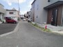 B号棟　東側前面道路(南向き)