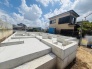 戸建てが立ち並ぶ静かな住宅街。四季折々の移り変わりを感じながら自然と楽しみ、暮らす、そんな毎日を日々の中で感じられる住環境
