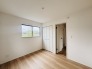 衣類の整理整頓に嬉しいクローゼット付きのお部屋。お子様のお部屋としても便利です。
