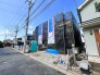 2号棟 5m幅員の道路に面しておりお車の運転が苦手な方でも安心して出入りいただけます。
