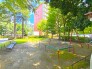 共有敷地内に公園あり。