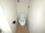 1.2階にそれぞれトレイがございます。朝の混雑時に分散して利用できるほか、ゲスト用としても使い分けることもできます。
