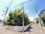 戸建てが立ち並ぶ静かな住宅街。四季折々の移り変わりを感じながら自然と楽しみ、暮らす、そんな毎日を日々の中で感じられる住環境
